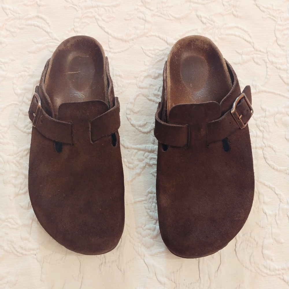VERY NICE DARK BROW BIRKENSTOCK CLOGS